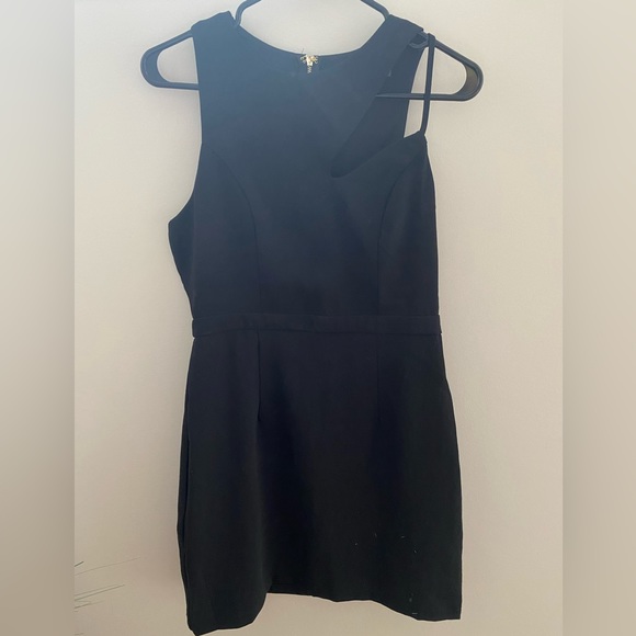 Do+be Cutout black mini dress sizeM - Picture 5 of 12